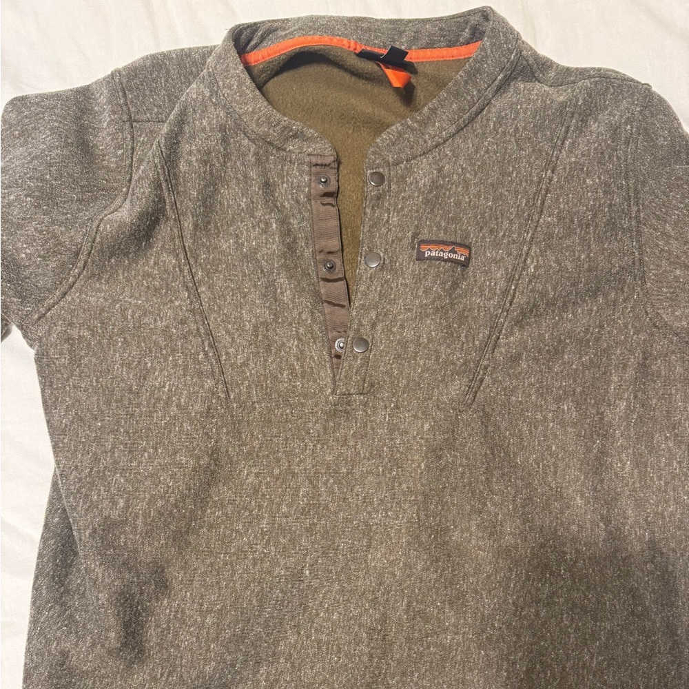 Patagonia men’s pullover